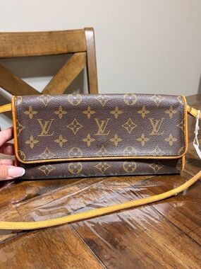 Louis Vuitton Monogram Twin Pochete Crossbody with Vachetta Trim